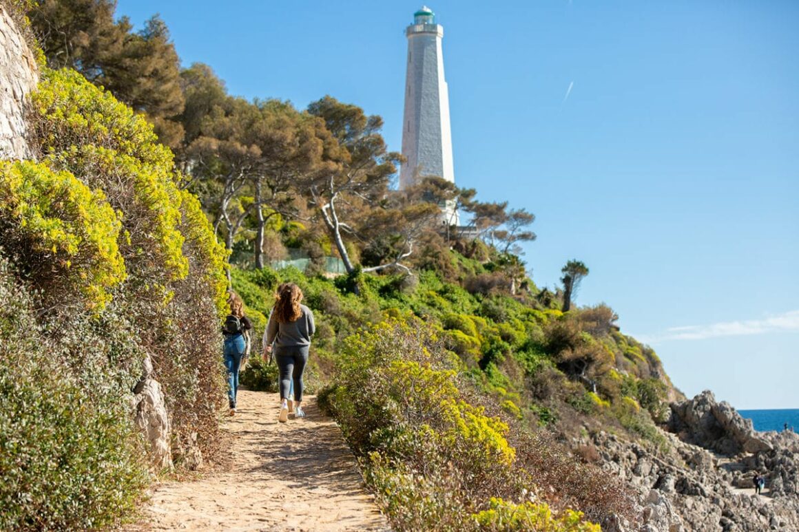 Randonnée dans les collines de la Côte d'Azur