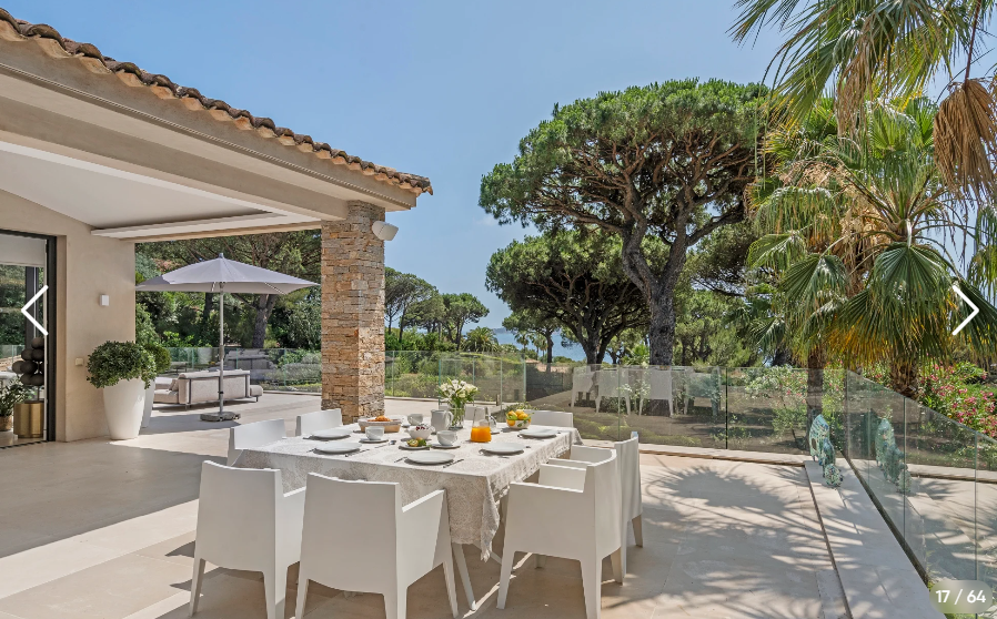 Salle à manger extérieur de la villa Bella Vista